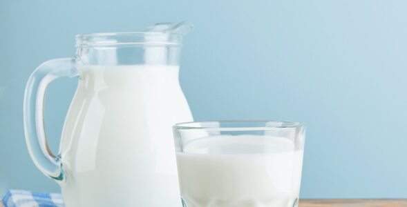 Miniatura: Mleko tanie jak woda. W Lidlu można zrobić...