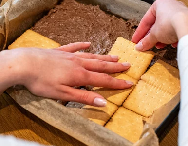 Miniatura: Herbatniki przekładam puszystym kremem. To...