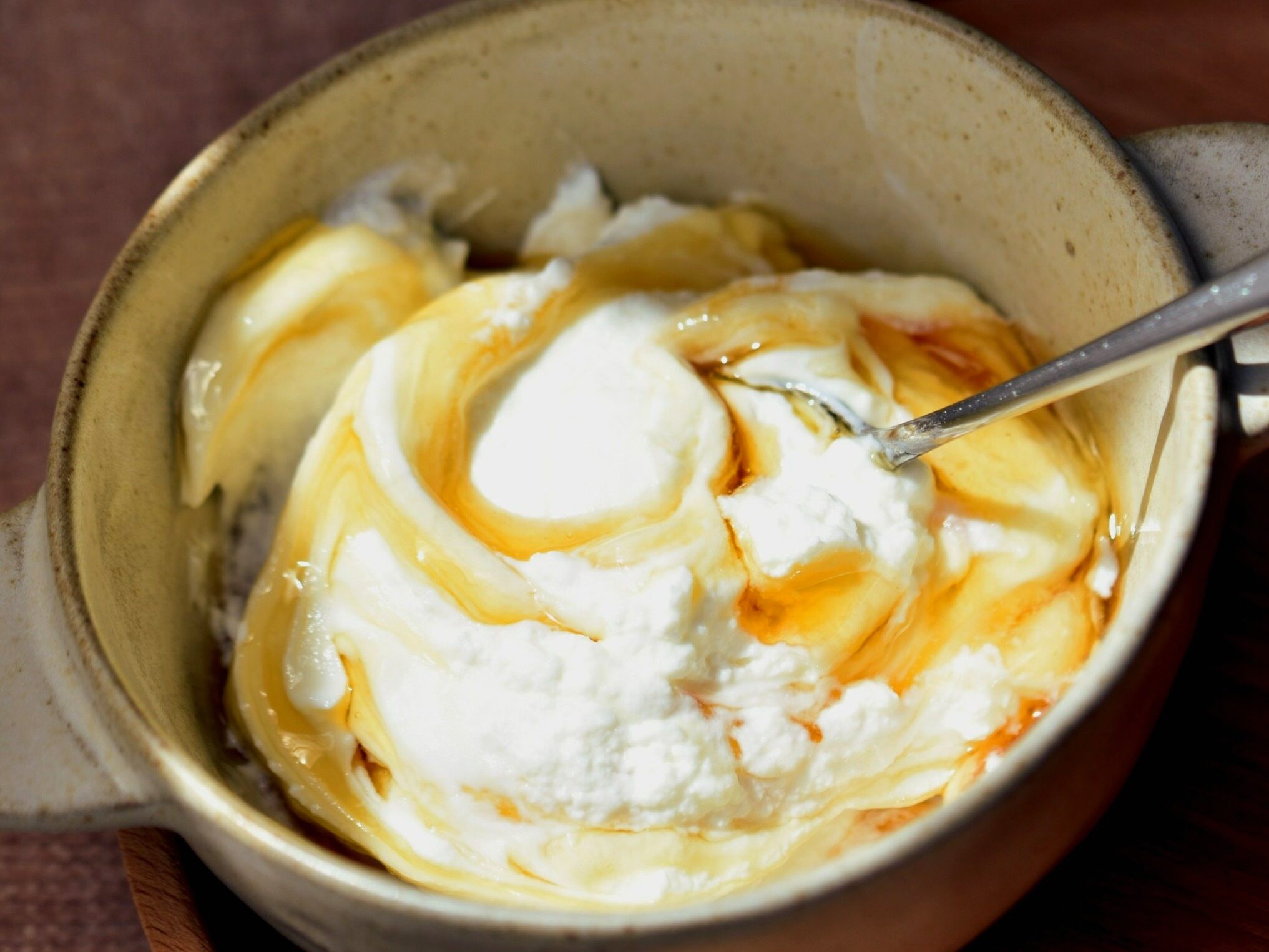 co-to-jest-skyr-ten-niskokaloryczny-produkt-warto-w-czy-do