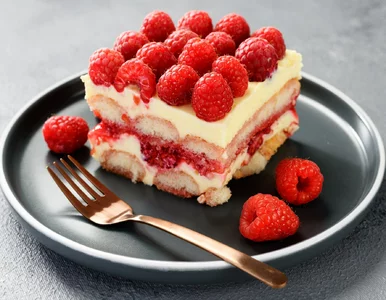 Miniatura: Tiramisu z malinami doskonale orzeźwia, a...