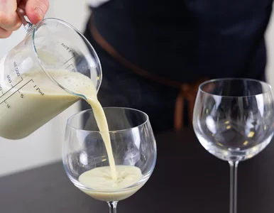 Miniatura: Kremowy deser z pistacjami to prawdziwe...