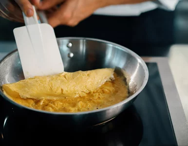 Miniatura: Bez piany i mąki. Do jajek dorzucam tylko...