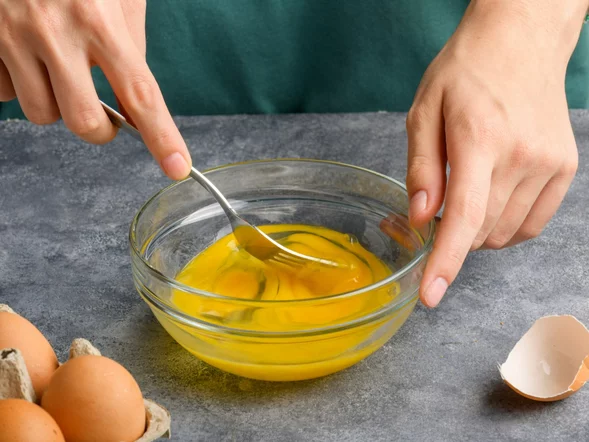 Miniatura: Z jednego jajka robię śniadanie dla dwóch...