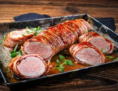 Miniatura: Polędwiczki zawijam w aromatyczne plastry....