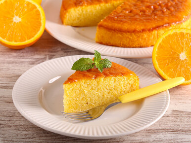 Miniatura: Gotuję całe pomarańcze i robię z nich...