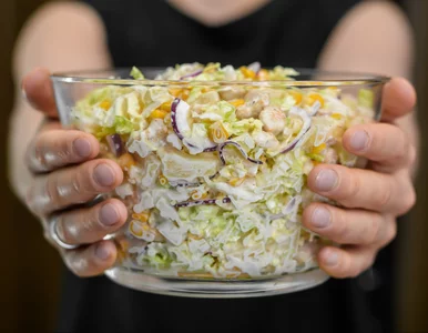 Miniatura: Ta 9-minutowa sałatka to hit każdej...