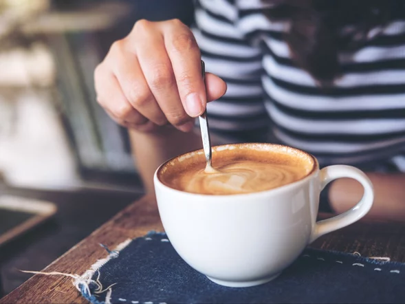 Miniatura: Dodaję do kawy zamiast cukru. 1 łyżeczka...