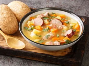 Miniatura: Nie pomidorowa, nie ogórkowa, a...