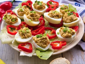 Miniatura: Otwieram puszkę i robię jajka na ostatnią...