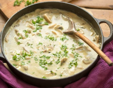 Miniatura: Do sosu pieczarkowego nie dodaję mąki, bo...