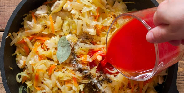 Miniatura: Wlewam do kiszonej kapusty i smakuje, że...