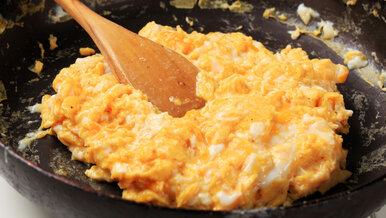 Miniatura: Też robisz suchą jajecznicę? To przez ten...