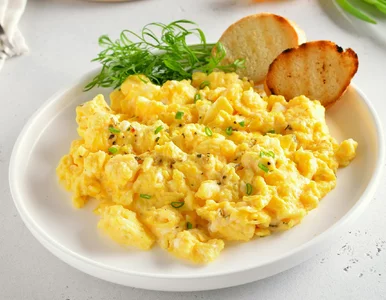 Miniatura: Nie masło, nie olej. Mojej jajecznicy...