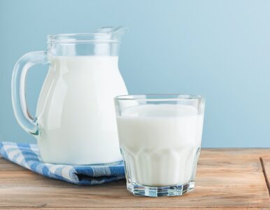 Miniatura: Mleko tanie jak woda. W Lidlu można zrobić...