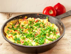 Miniatura: Zamiast jajecznicy robię puszysty omlet....