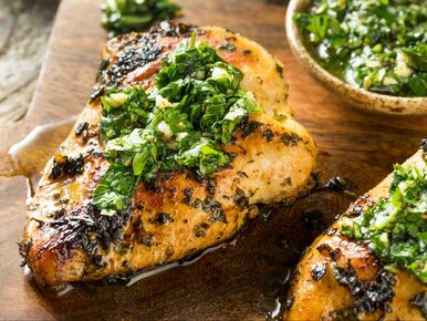 Miniatura: Pierś kurczaka łączę z tym zielonym sosem....