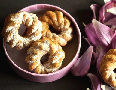 Miniatura: Bez drożdży i czekania. Te pączki robi się...