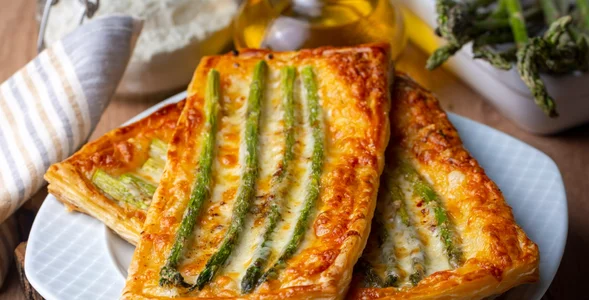 Miniatura: Zamiast pizzy robię to ze szparagami....