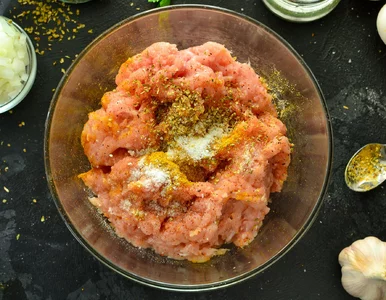 Miniatura: Łatwy sposób na kebaba w domowym wydaniu....