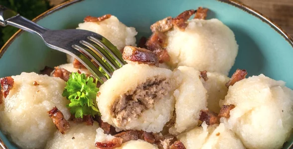 Miniatura: Biorę mięso z rosołu i robię z niego obiad...