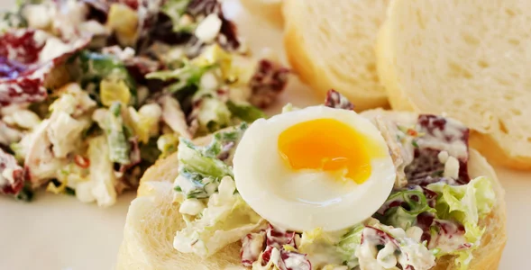 Miniatura: Zamiast układać liście na kanapce, robię z...