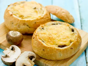 Miniatura: Nie robię już kanapek na kolację. Wydrążam...