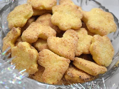 Miniatura: Do kruchego ciasta dodaję ten składnik....