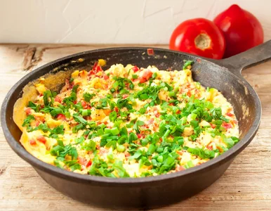 Miniatura: Zamiast jajecznicy robię puszysty omlet....