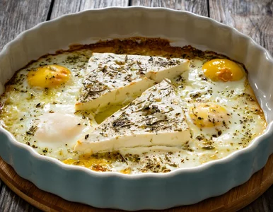 Miniatura: Nie robię jajecznicy ani omletu. Wbijam...