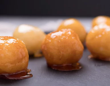 Miniatura: Nikt nie robi tych kulek w domu. Wychodzą...