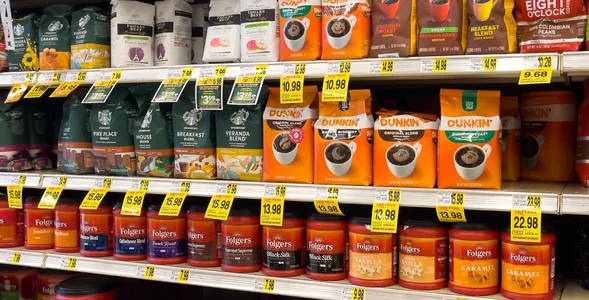 Miniatura: Od 26 marca wyprzedają kawę. Nawet 25 zł...