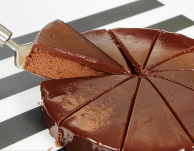 Miniatura: Ze skyru i jajek robię obłędne ciasto...