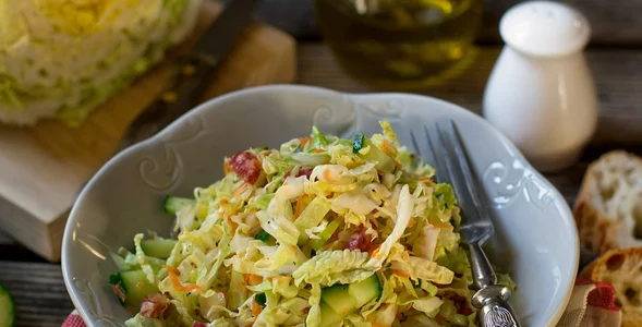 Miniatura: Do pekinki dorzucam chrupiące kosteczki....