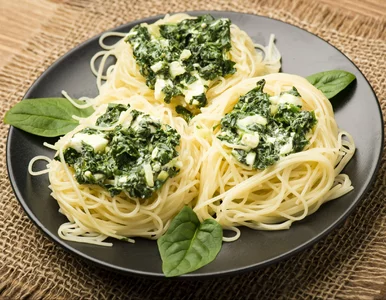 Miniatura: Spaghetti i 4 składniki, a efekt? Obłędny...