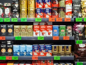 Miniatura: Kawa 37% taniej, a przy 1 kg Tchibo...