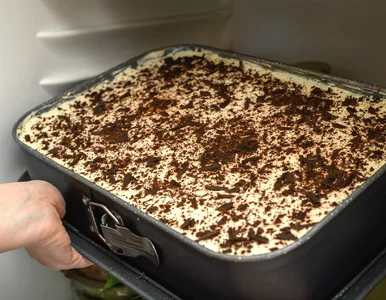 Miniatura: 2 paczki ciastek, słodka masa i krem. To...