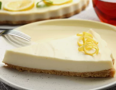 Miniatura: Ten sernik tężeje bez żelatyny. Wystarczy...