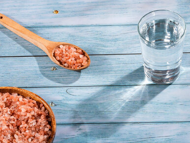 Miniatura: Wsyp szczyptę do ciepłej wody i poczekaj...