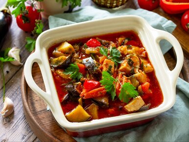 Miniatura: Nie dodaję pomidorów, a gulasz wychodzi...