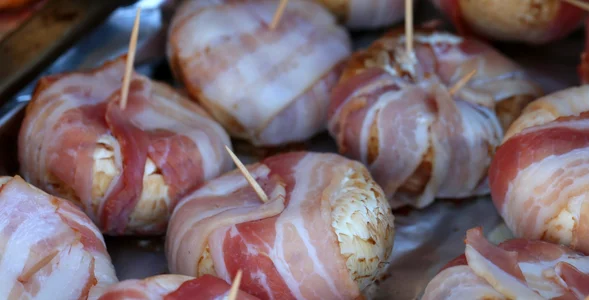 Miniatura: Owijam w to kapelusze pieczarek. Z...