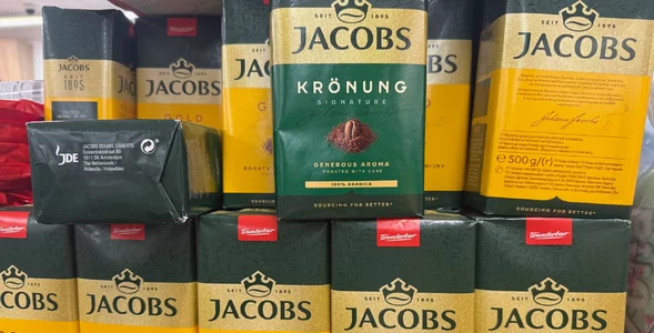 Miniatura: Biedronka mocno obniżyła cenę kawy Jacobs....