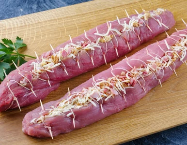 Miniatura: Nacinam polędwiczki, wypełniam prostym...