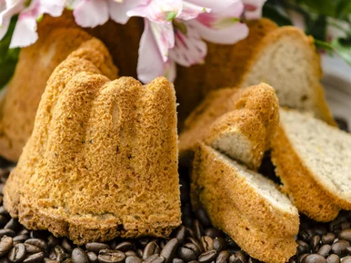 Miniatura: Wygląda jak zwykła babka, ale ma te 2...