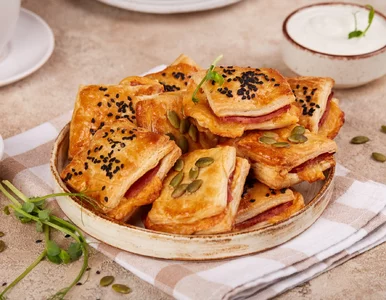 Miniatura: Pizzerinki przy tym to amatorszczyzna. Te...