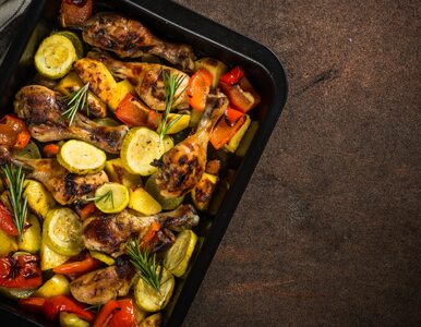 Pomysł na kolacje z kurczakiem - zdrowa zapiekanka z warzywami i kurczakiem