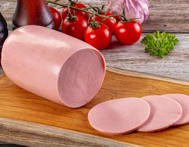 Miniatura: Blenduję kurczaka z żelatyną i przelewam...