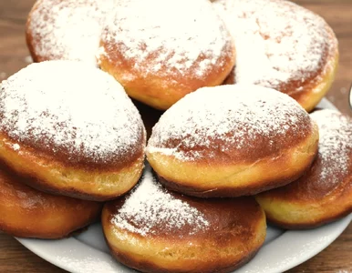 Miniatura: W Tłusty Czwartek robię pączki bez jajek i...