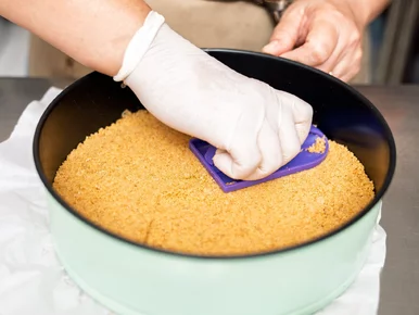 Miniatura: Ten sernik robię bez pieczenia. Z chałwą...