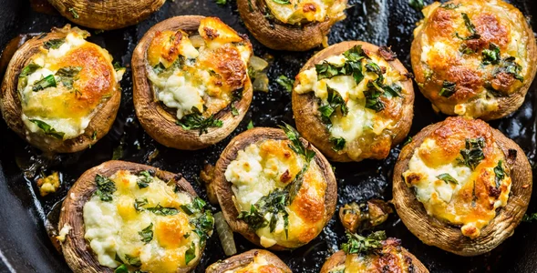 Miniatura: Kapelusze pieczarek i prosty farsz. Tę...