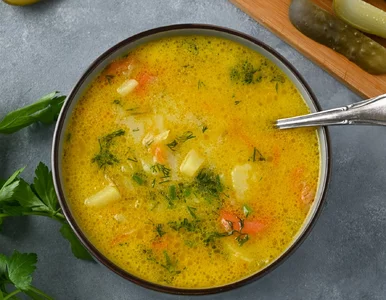 Miniatura: Moja mama zupę ogórkową gotuje na...